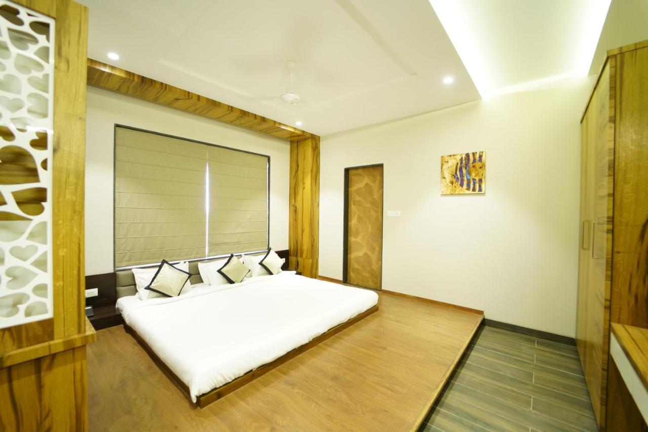 Hotel The Royal Inn Baramati Zewnętrze zdjęcie