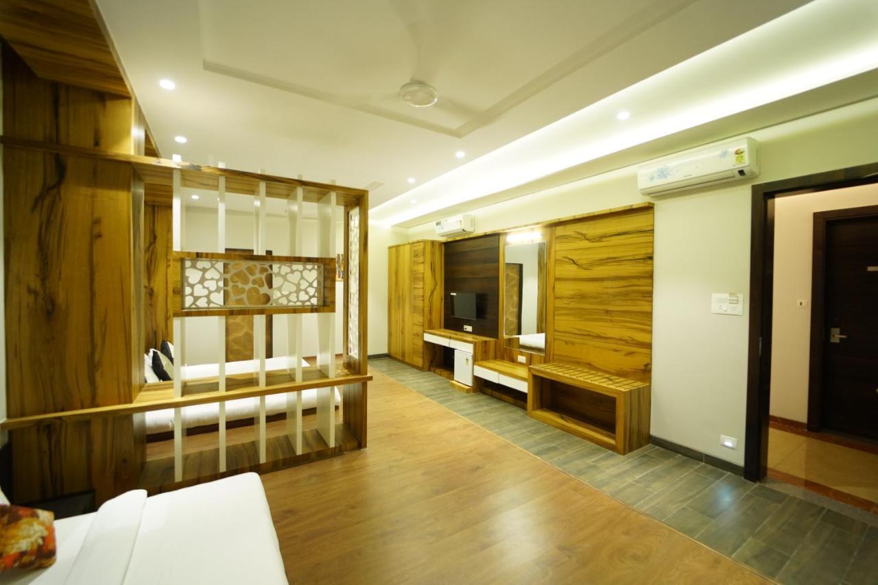 Hotel The Royal Inn Baramati Zewnętrze zdjęcie